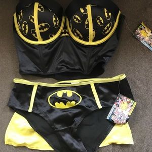 NWT Batwoman Costume